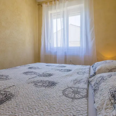 Apartment One-bedroom In 48