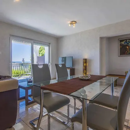 One-bedroom In 48 Crikvenica