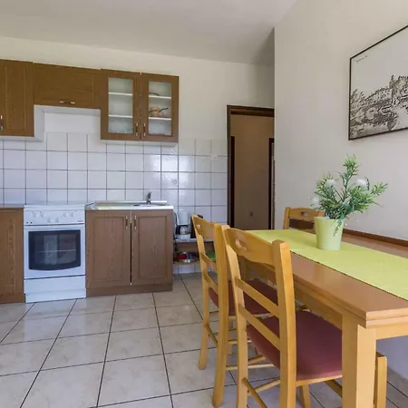 Apartment One-bedroom In 48