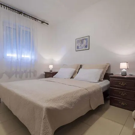 Apartment One-bedroom In 48