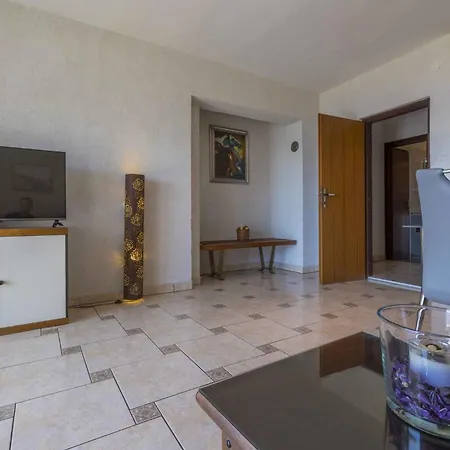 One-bedroom In 48 Apartman