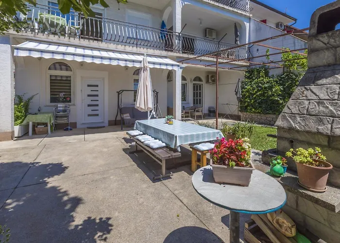 One-bedroom In 48 *