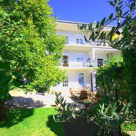 Apartament One-bedroom In 48 *