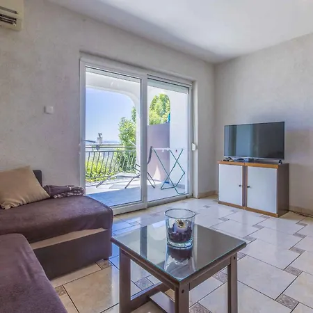 One-bedroom In 48 Crikvenica